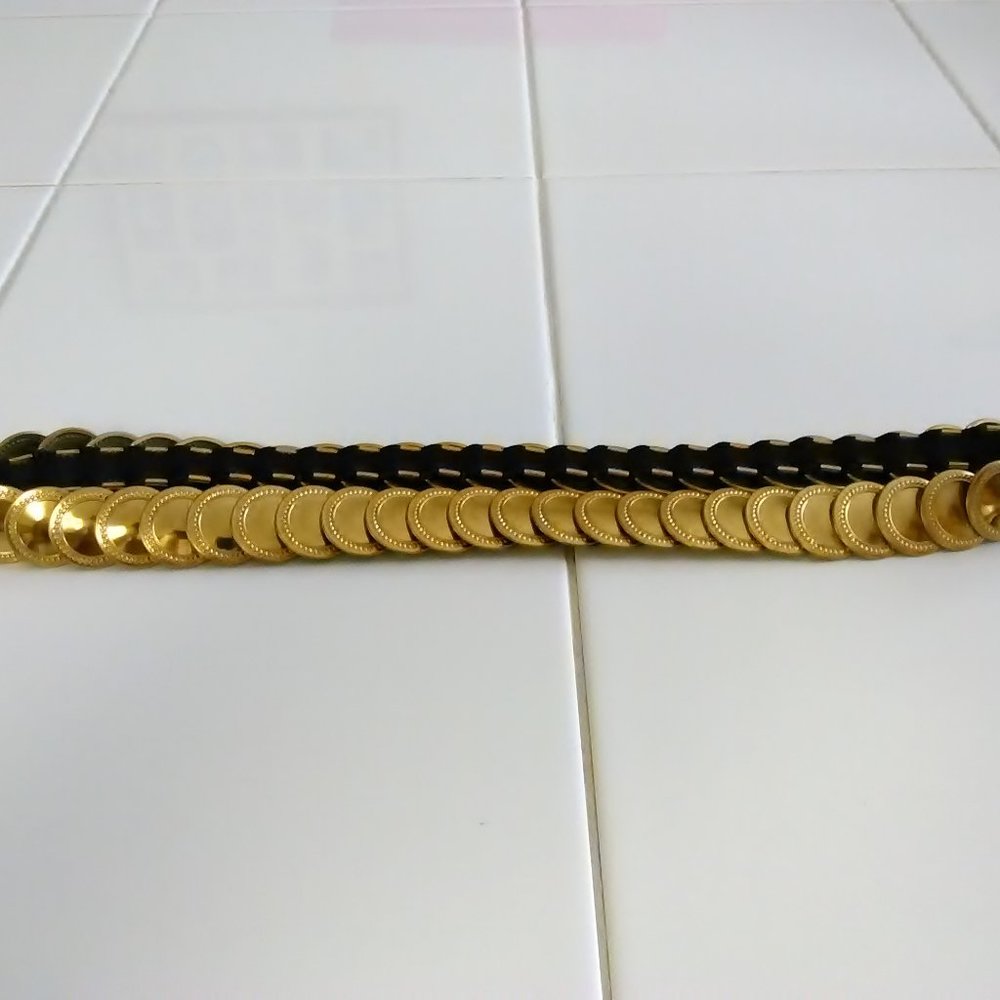 Vintage Unique metal, gold coin style stretch belt.